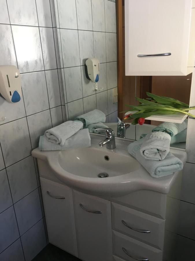 Appartements Caroline Оссиах Экстерьер фото